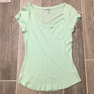 Express pocket tee